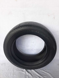 PNEU BRIDGESTONE DUELER 235/55R17 DESGASTADO