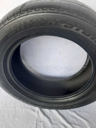 PNEU BRIDGESTONE DUELER 235/55R17 DESGASTADO