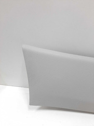 ACABAMENTO DIREITO COLUNA PARABRISA RENAULT KWID 2017 A 21