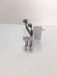 ALAVANCA PUXADOR TANQUE COMBUSTÍVEL E PORTA MALA KWID 17/21