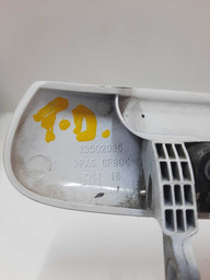 MAÇANETA EXTERNA TRASEIRA DIREITA SPIN 2014 DETALHE DE USO