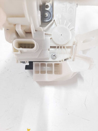 FECHADURA TRASEIRA DIREITA JEEP RENEGADE 2016 A 2021 