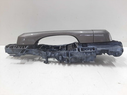 MAÇANETA EXTERNA TRASEIRA ESQUERDA RENEGADE 16 A 21 DETALHE