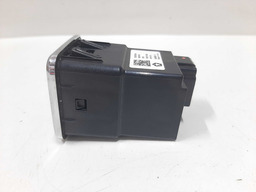 ENTRADA USB AUXILIAR JEEP RENEGADE 2016 2017 2018 ... 2021