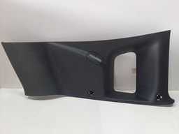 Acabamento Coluna Traseiro Direito Renegade 16 A 21 Detalhe