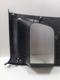 ACABAMENTO COLUNA TRASEIRO DIREITO RENEGADE 16 A 21 DETALHE