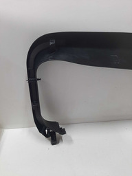 ACABAMENTO TAMPA TRASEIRA JEEP RENEGADE 2016 A 2021 DETALHE