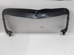 ACABAMENTO TAMPA TRASEIRA JEEP RENEGADE 2016 A 2021 DETALHE