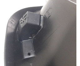 ACABAMENTO TAMPA TRASEIRA JEEP RENEGADE 2016 A 2021 DETALHE