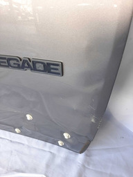 PORTA DIANTEIRA DIREITA JEEP RENEGADE 2016 A 2025 DETALHES