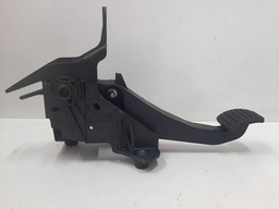 PEDAL EMBREAGEM RENAULT DUSTER 1.6 16V 2015 A 19 8201298896