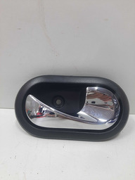 Maçaneta Interna Dianteira Direita Renault Duster 2015 A 19