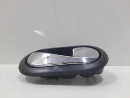 MAÇANETA INTERNA DIANTEIRA DIREITA RENAULT DUSTER 2015 A 19