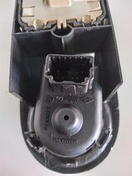 BOTAO VIDRO ELÉTRICO DIANTEIRO ESQUER DUSTER 2015 A 2019