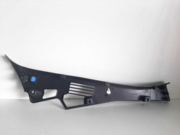 ACABAMENTO COLUNA PORTA TRAS ESQUERDA RENAULT OROCH 2023