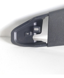 ACABAMENTO COLUNA TRASEIRO ESQUERDO RENAULT OROCH 2022 A 24