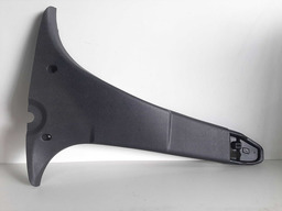 Acabamento Coluna Traseiro Direito Renault Oroch 2022 A 24