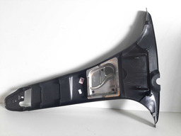 ACABAMENTO COLUNA TRASEIRO DIREITO RENAULT OROCH 2022 A 24