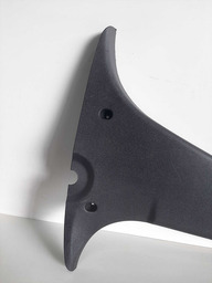 ACABAMENTO COLUNA TRASEIRO DIREITO RENAULT OROCH 2022 A 24