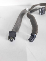 CHICOTE PORTA DIANTEIRA DIREITA RENAULT OROCH 2022 A 2024