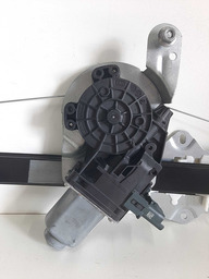 MAQUINA VIDRO DIANTEIRA ESQUERDA RENAULT OROCH 2022 A 2024