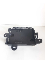 SUPORTE MÓDULO CONFORTO RENAULT DUSTER OROCH 2023 DETALHE