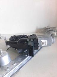 MAQUINA VIDRO TRASEIRA DIREITA RENAULT OROCH 2022 A 2024