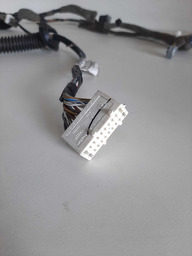 CHICOTE PORTA DIANTEIRO ESQUERDO RENAULT OROCH 2022 A 2024