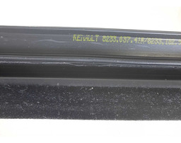 PESTANA INTERNA PORTA TRASEIRA DIREITA OROCH 2022 2023 2024