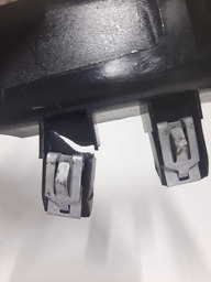 ACABAMENTO BANCO TRILHO ESQ DISCOVERY 4 2012 A 2016 DETALHE