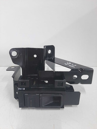 TRAVA SUPORTE BANCO TRASEIRO ESQUERDO DISCOVERY 4 2012 A 16