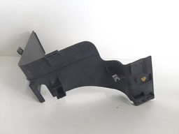 ACABAMENTO ESQUERDO CAIXA BATERIA DISCOVERY 4 2012 DETALHE