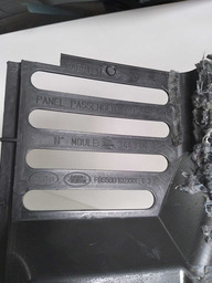 ACABAMENTO INFERIOR DIREITO PAINEL DISCOVERY 4 2012 A 2016