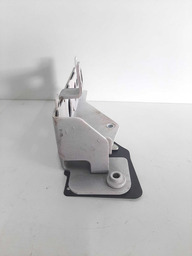 SUPORTE PAINEL FRONTAL LADO ESQUERDO DISCOVERY 4 2012 A 16