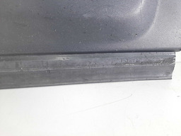 FRISO PORTA DIANTEIRA DIREITA DISCOVERY 4 2012 A 16 DETALHE