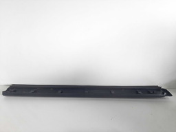 FRISO PORTA DIANTEIRA DIREITA DISCOVERY 4 2012 A 16 DETALHE