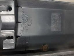 FRISO PORTA DIANTEIRA DIREITA DISCOVERY 4 2012 A 16 DETALHE