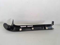 ACABAMENTO ESQUERDO TAMPA TRASEIRA DISCOVERY 4 2012 A 2016 