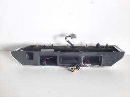 MOLDURA PUXADOR TAMPA TRASEIRA DISCOVERY 4 2012 DETALHE 