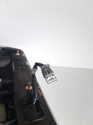 MOLDURA PUXADOR TAMPA TRASEIRA DISCOVERY 4 2012 DETALHE 