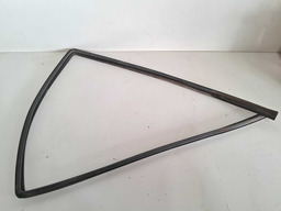 BORRACHA VIDRO PORTA TRAS DIREITA DISCOVERY 4 2012 DETALHE