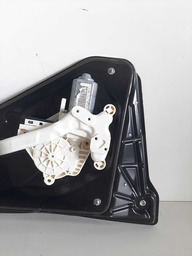 MAQUINA VIDRO TRAS ESQUERDA DISCOVERY 4 2012 A 16 DETALHE 