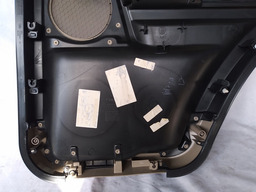 FORRO TRASEIRO ESQUERDO LAND ROVER DISCOVERY 4 2012 A 2016