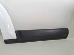 ACABAMENTO PARALAMA TRAS DIREITO DISCOVERY 4 2012 DETALHE