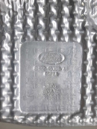 DEFLETOR LAND ROVER DISCOVERY 4 2012 A 2016 DETALHE