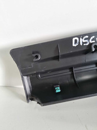 ACABAMENTO TAMPA TRASEIRA DISCOVERY 4 2012 A 16 DETALHE USO