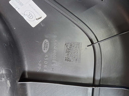 ACABAMENTO TAMPA TRASEIRA DISCOVERY 4 2012 A 16 DETALHE USO