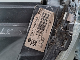 FAROL DIREITO DISCOVERY 4 2014 A 2016 RETIRADA PEÇAS