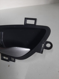 MAÇANETA INTERNA DIANT. ESQ. HONDA CIVIC G10 2017 A 2021