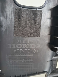 ACABAMENTO SUPERIOR ESQUERDO COLUNA CENTRAL CIVIC 2017 A 21